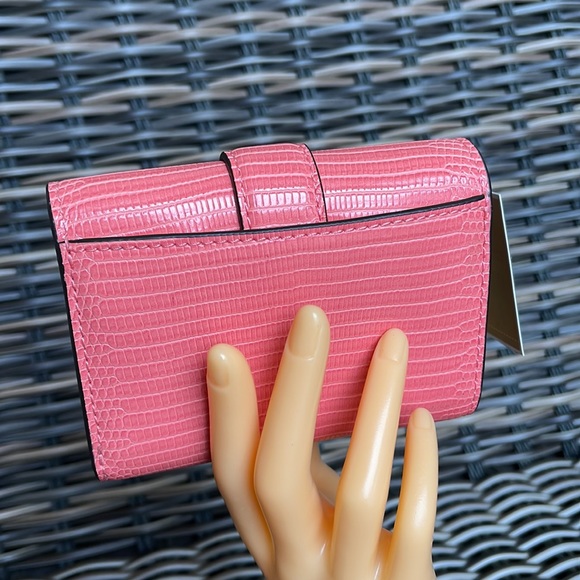 MICHAEL KORS CARMEN MEDIUM FLAP LOGO BIFOLD WALLET GRAPEFRUIT - Picture 14 of 16